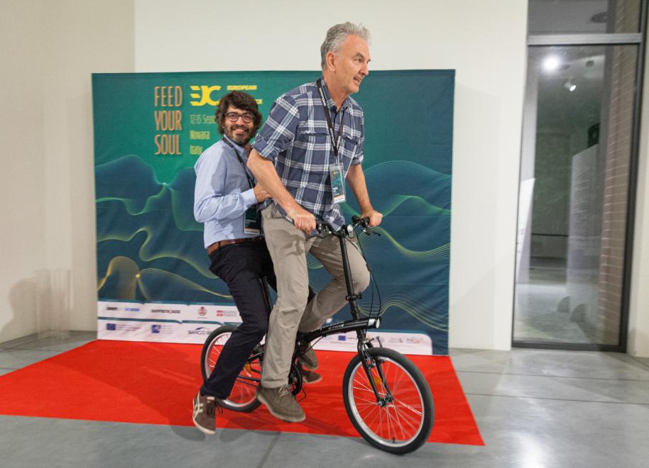 Novara folding bike top